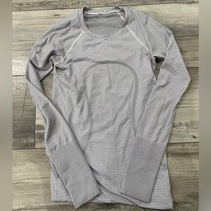 Lululemon limited edition, long sleeve size 4